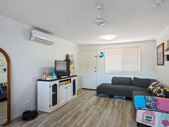 Cosy 2brm unit