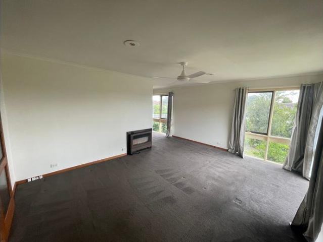 Cosy 3 Bedroom Home in Convenient Grovedale Location