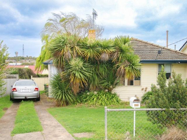 COSY 3 BEDROOM HOUSE