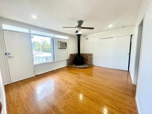 COSY 4 BEDROOM RENOVATED HOME