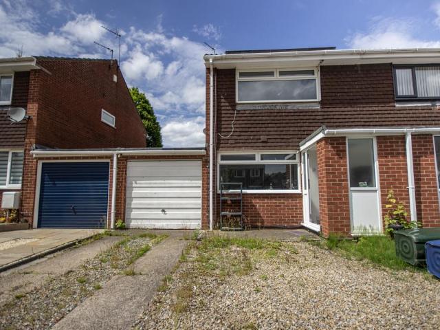 Cosford Court, Newcastle upon Tyne. 2 bed terraced house to rent £900 pcm £208 pw
