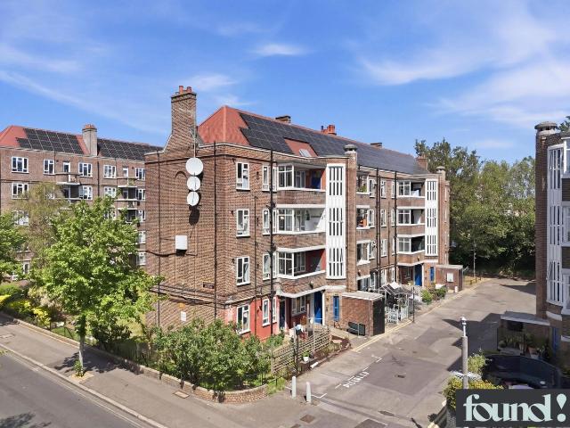 Cosgrove House, Whiston Road, Hackney E2, 2 bed flat to rent, £2,600 pcm | PrimeLocation