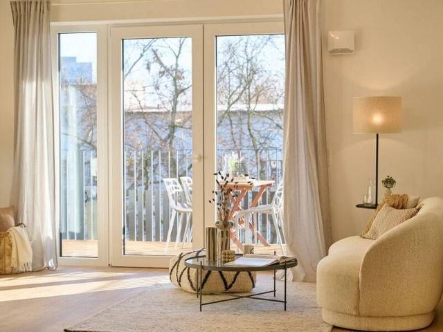 Cosmo Berlin Lichtdurchfluteter Erstbezug in idyllischer Kiezlage und mit bester Ausstattung