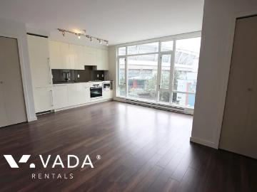 Cosmo in Downtown Studio For Rent in Vancouver