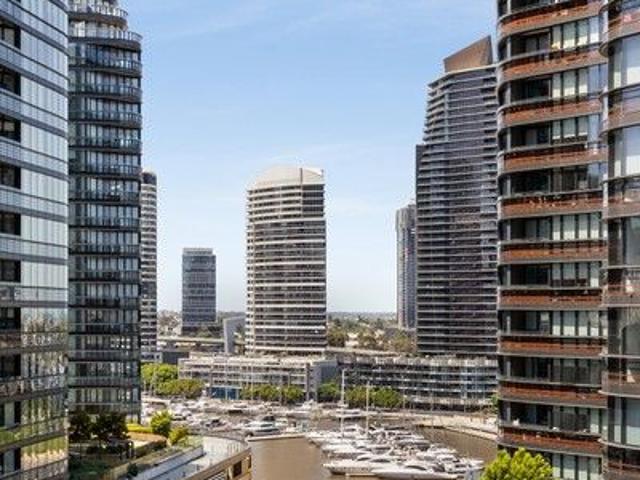 Cosmopolitan allure, Framed by Breathtaking Harbour Views