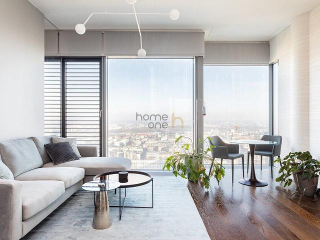 Cosmopolitan – apartament premium na wysokim piętrze z klimatyzacją