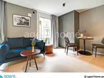 COSMOPOLITAN LIVING