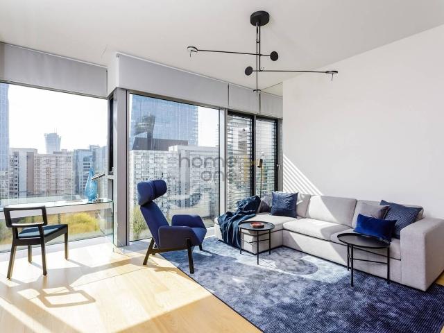Cosmpolitan I High floor 10th I Premium I AC