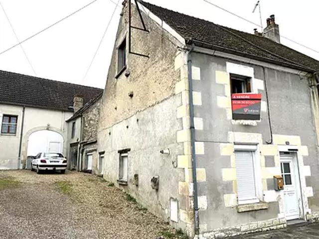 Cosne Cours sur Loire 58200 Achat / Vente maison 4 pièces t4 au dernier étage