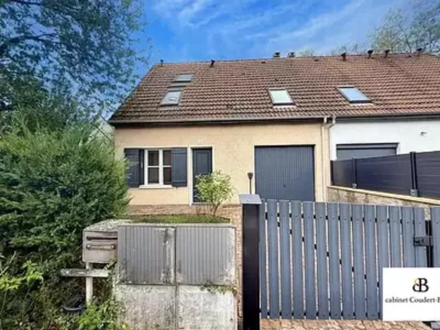 Cosne Cours sur Loire 58200 Location maison 4 pièces t4 terrasse