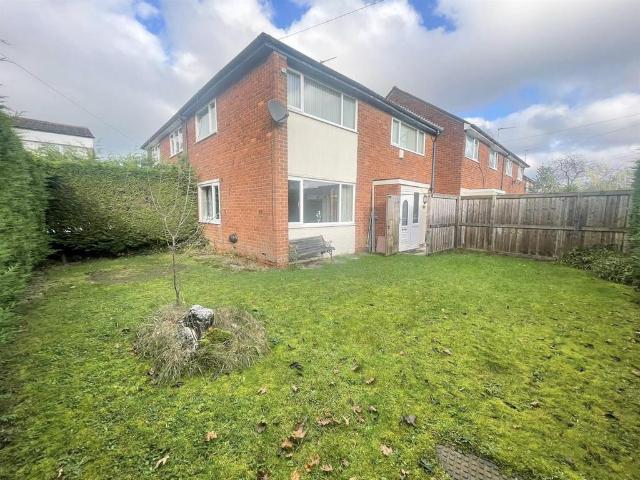 Cottam Avenue, Ingol, Preston 3 bed semi detached house to rent £850 pcm £196 pw