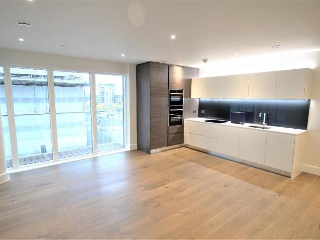 Cottam House, Kidbrooke Park Road, Kidbrooke, London SE3, 3 bed flat to rent, £3,000 pcm | PrimeLocation