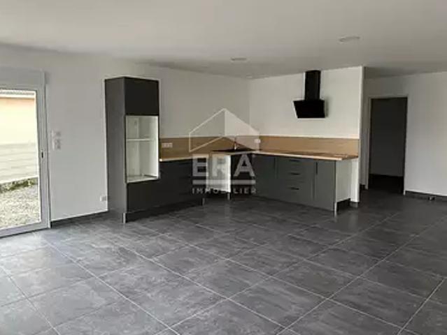 Cottance 42360 Location maison 2 pièces t2