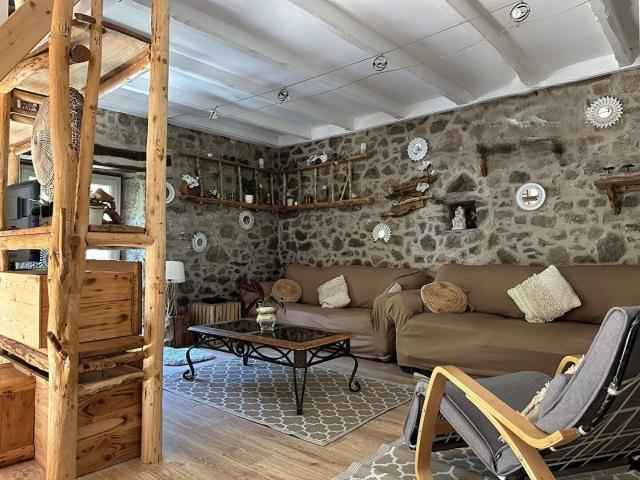 Cottage Magnifique dans un Emplacement Rural 80m² Villefranche de Rouergue
