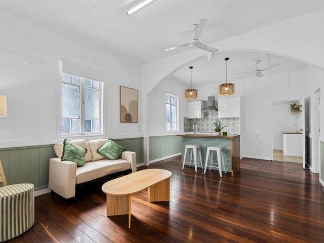 COTTAGE CHARM, MODERN COMFORTS