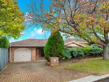Cottage Charm, Courtyard Comfort & A Lifestyle to Love