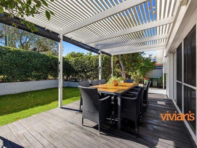 Cottage Charm With North Facing Garden