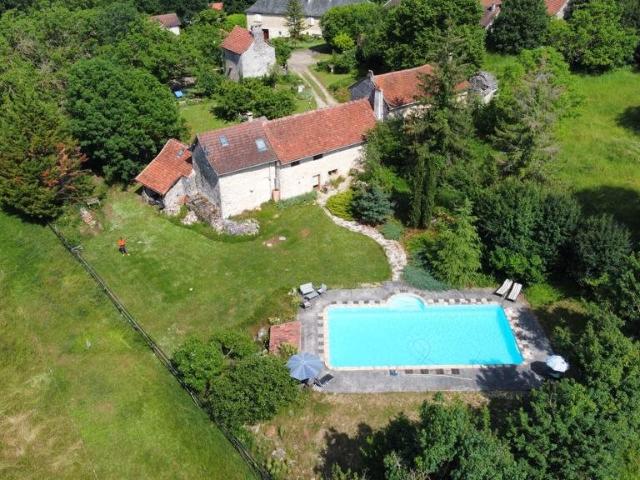 Cottage Charmant Rénové 217m² Martiel