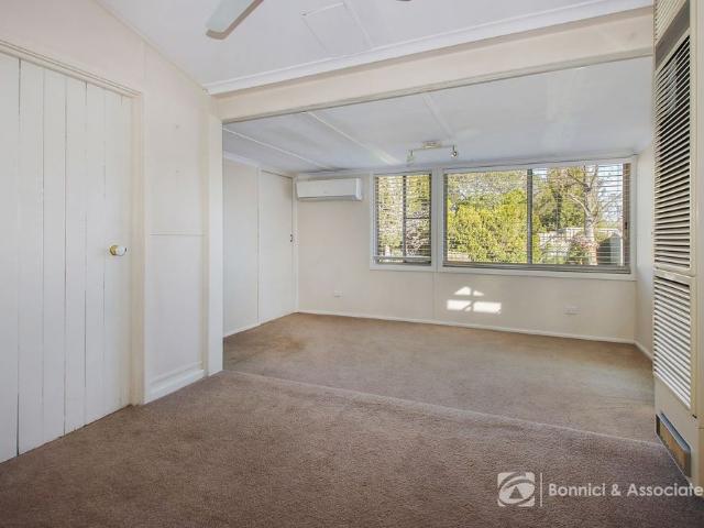 COTTAGE CHARMER | 2 BEDROOMS + STUDY