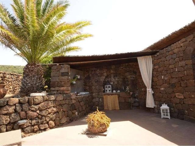 Cottage di lusso in vendita Contrada Penna, 10, Pantelleria, Sicilia