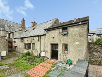 Cottage for sale