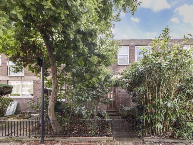 Cottage Grove, London SW9 5 bed house to rent £6,000 pcm £1,385 pw
