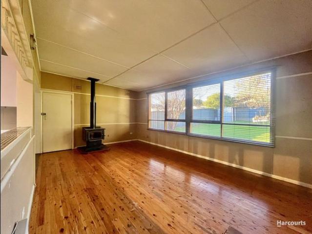 Charming Family Home Moments from Campbelltown CBD.