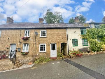 Cottage to rent in Church Road, Bow Brickhill, Milton Keynes, Buckinghamshire, MK17 | Leaders