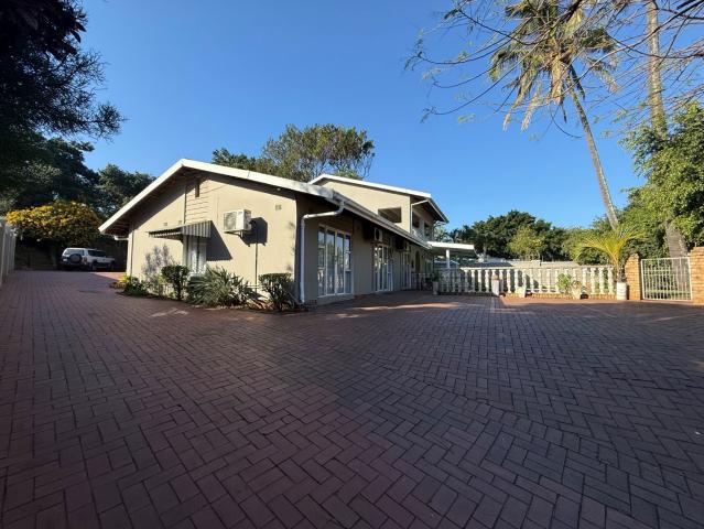 Cottage to rent in La Lucia