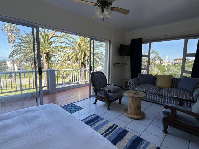 Cottage To Rent in Santareme St Francis Bay Eastern Cape