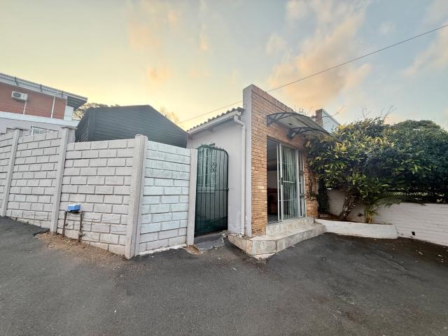 Cottage to rent in Park Hill