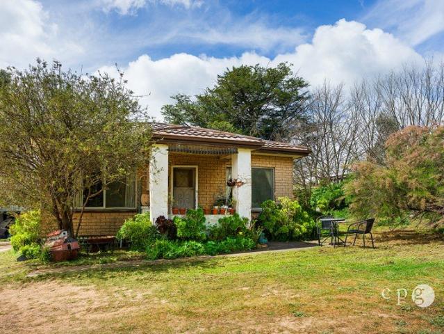 Cottage with Room to Grow