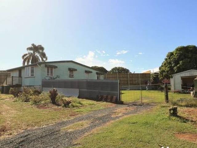 COTTAGE WITHIN WALKING DISTANCE TO CBD