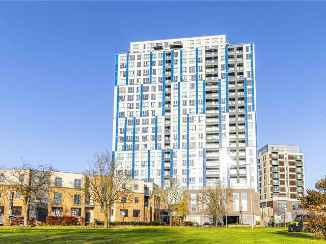 Cotterells, Hemel Hempstead, Hertfordshire HP1, 2 bed flat to rent, £1,650 pcm | PrimeLocation