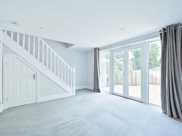 Cotterells, Hemel Hempstead HP1, Hemel Hempstead, 2 bed terraced house to rent, £1,800 pcm | PrimeLocation