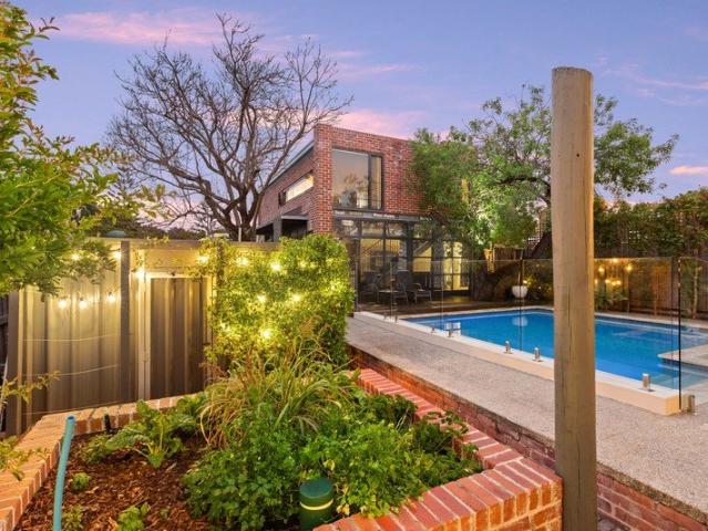 Cottesloe Beach Warehouse Detached House