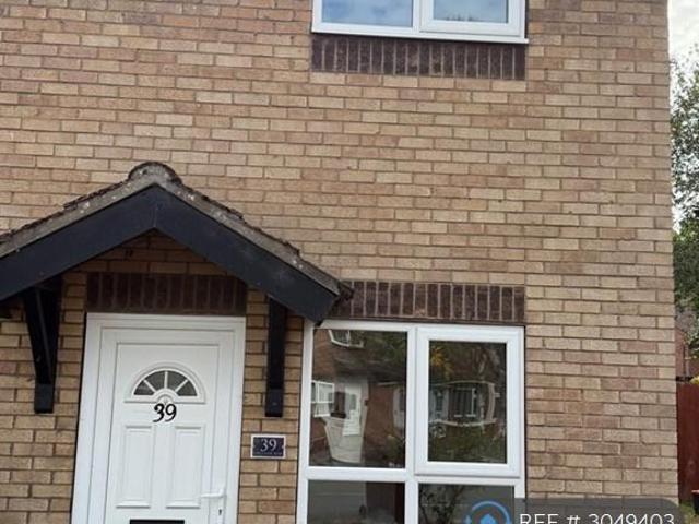 Cottesmore Road, Lincoln, LN6 2 bed semi detached house to rent £935 pcm £216 pw