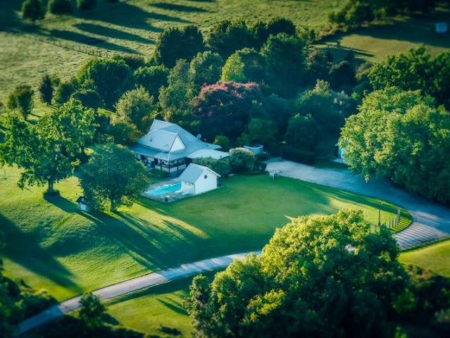 Cottonwood Farm A Private Riverfront Sanctuary Beneath the Rainforest