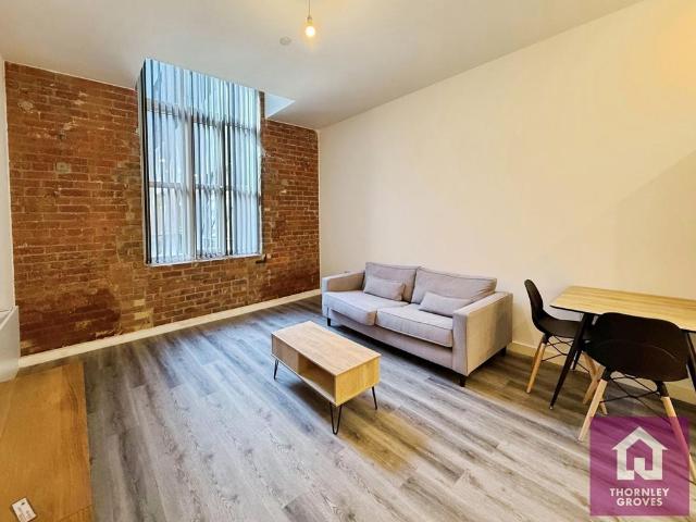 Cotton Gardens, Bolton, BL1 1 bed flat to rent £925 pcm £213 pw
