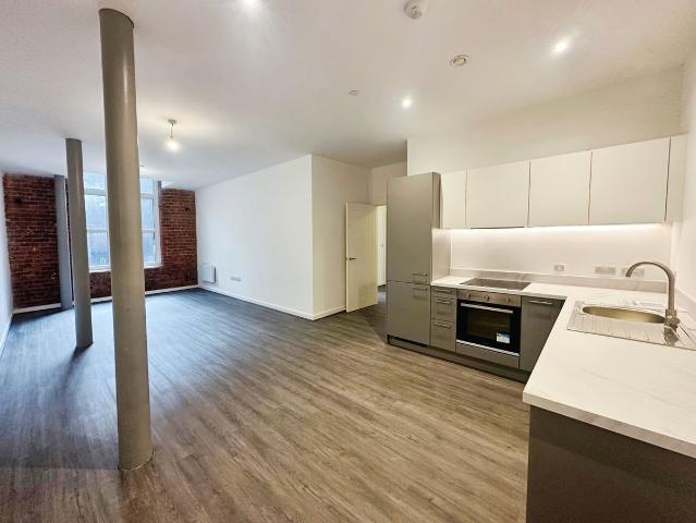 Cotton Gardens, Bolton, Greater Manchester BL1, 2 bed flat to rent, £1,050 pcm | PrimeLocation