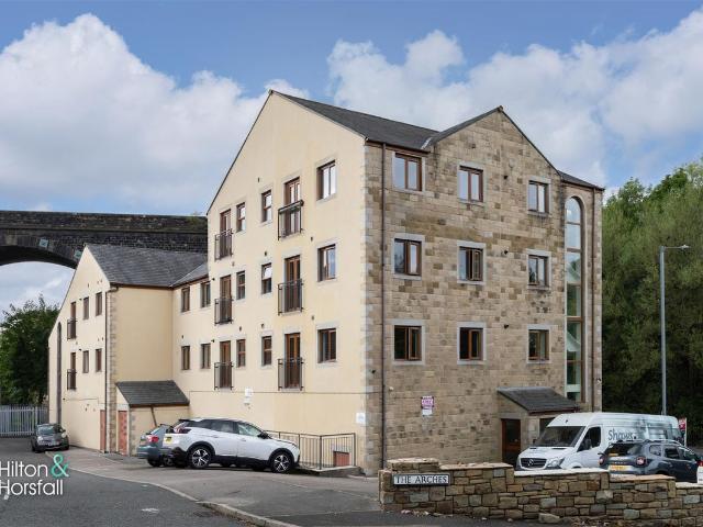 Cotton Mill Works, Knotts Lane, Colne BB8, 2 bed flat to rent, £595 pcm | PrimeLocation