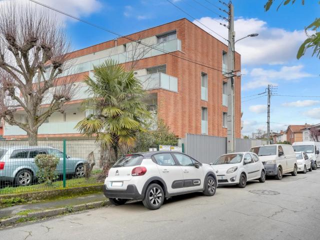 COTE PAVEE, Beau T2 de 37 M² avec Parking