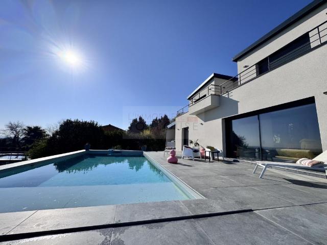 COTEAUX SUD TOULOUSE VILLA D'ARCHITECTE HAUT DE GAMME AVEC VUE PANORAMIQUE