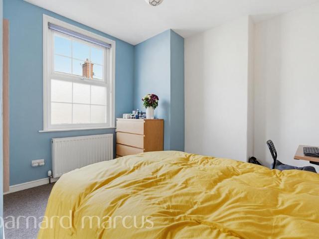 Coteford Street, LONDON 2 bed house to rent £2,250 pcm £519 pw