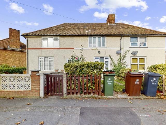 Cotesmore Gardens, Dagenham RM8, 3 bed terraced house to rent, £2,000 pcm | PrimeLocation