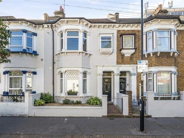 Cotford Road, Thornton Heath, CR7 1 bed terraced house to rent £1,050 pcm £242 pw