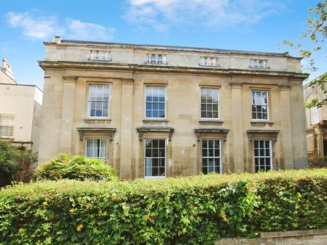 Cotham Road, Cotham, Bristol BS6, 2 bed flat to rent, £1,800 pcm | PrimeLocation