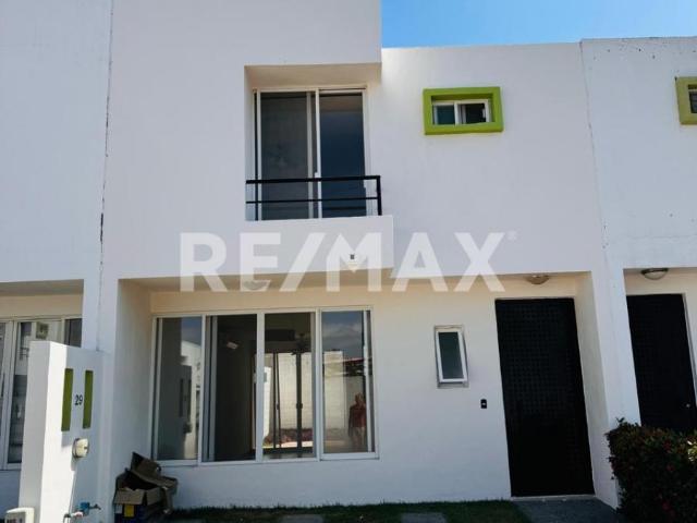 Venta de Casa en Coto con Alberca Seguridad 24/7 cerca a Nuevo Vallarta Excelente Ubicacion