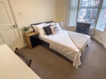 Kensington L7 Liverpool, Kensington Liverpool, L7, North East Wales, Midlands