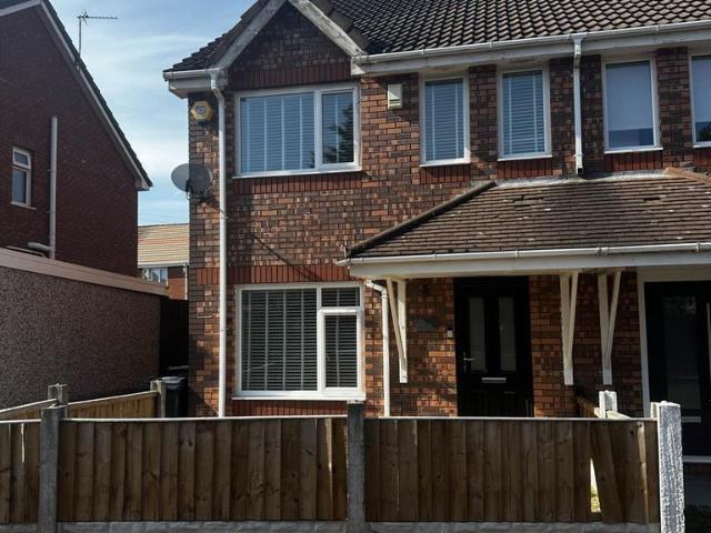 Cotswolds Crescent, Liverpool L26 3 bed semi detached house to rent £1,100 pcm £254 pw